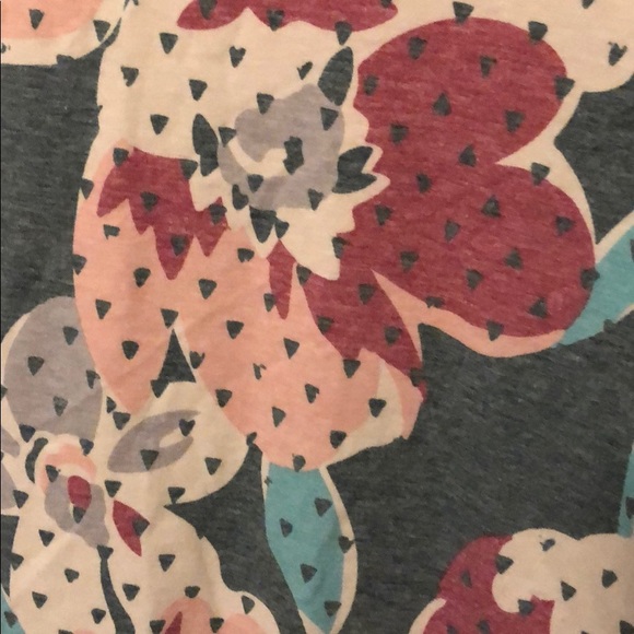 LuLaRoe Perfect T-Small - Picture 2 of 3